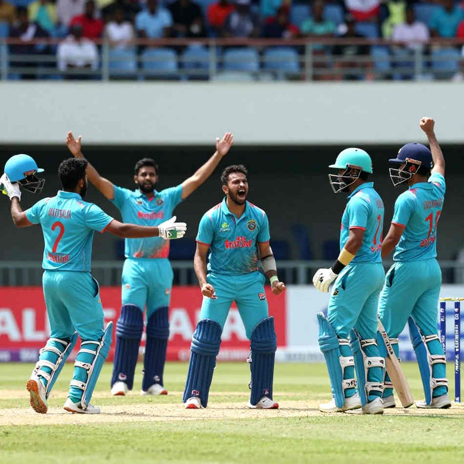 মিরপুর টেস্ট, তৃতীয় দিন: ৫৩ রানে ছয় উইকেট আর ১২৫ বনাম ২০০ — ম্যাচটি যেখানে সত্যিই দাঁড়িয়ে আছে