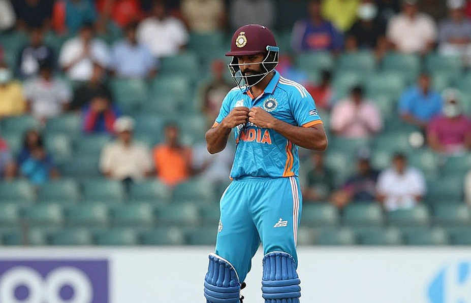উপ্পালের দ্বাদশ ওভার: ২৪৮ তাড়ায় ভারত হারল মিডল অর্ডারে, হারল না টপ অর্ডারের টেম্পোতে