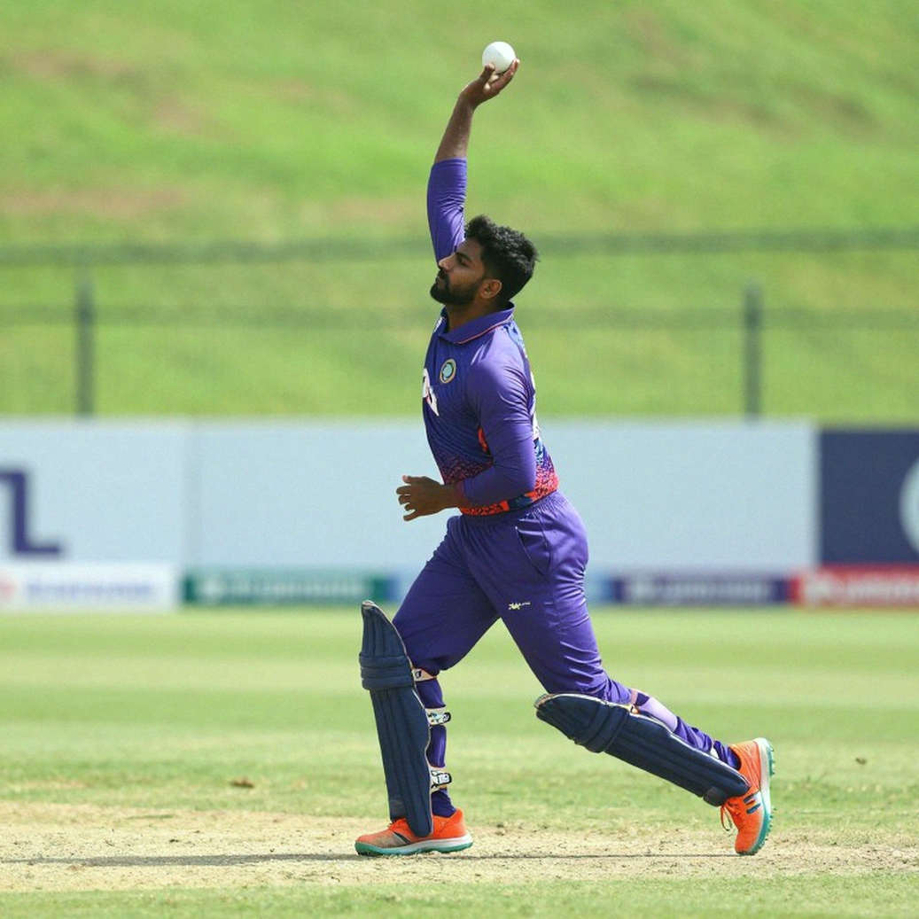 রশির ওপাশে ধাতব বোর্ড: ওয়েদারল্ডের কনকাশন আর ক্রিকেটের অলিখিত সীমানা-নিরাপত্তা