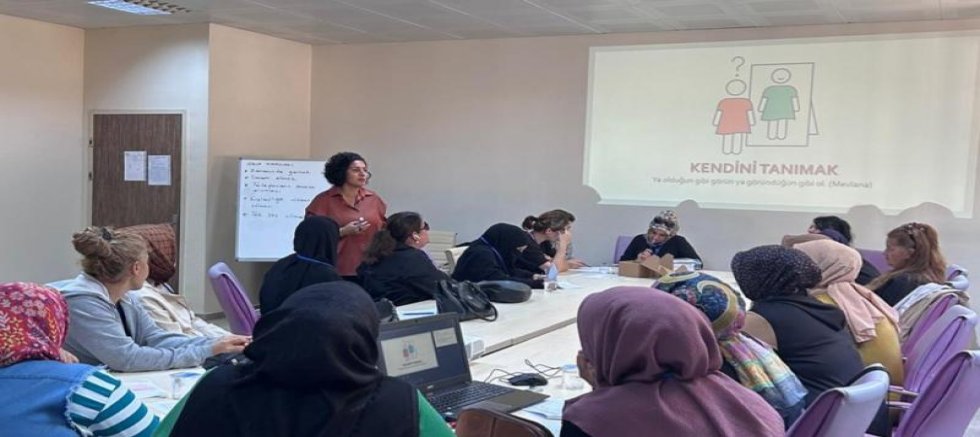 Aile Eğitim Programı ile 1,1 milyon kişiye eğitim verildi