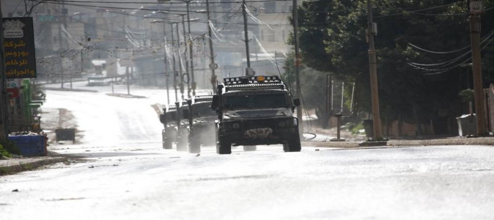 İşgalci İsrail ordusu, Batı Şeria'daki baskınlarda bir kişiyi yaraladı, 35 kişiyi gözaltına aldı