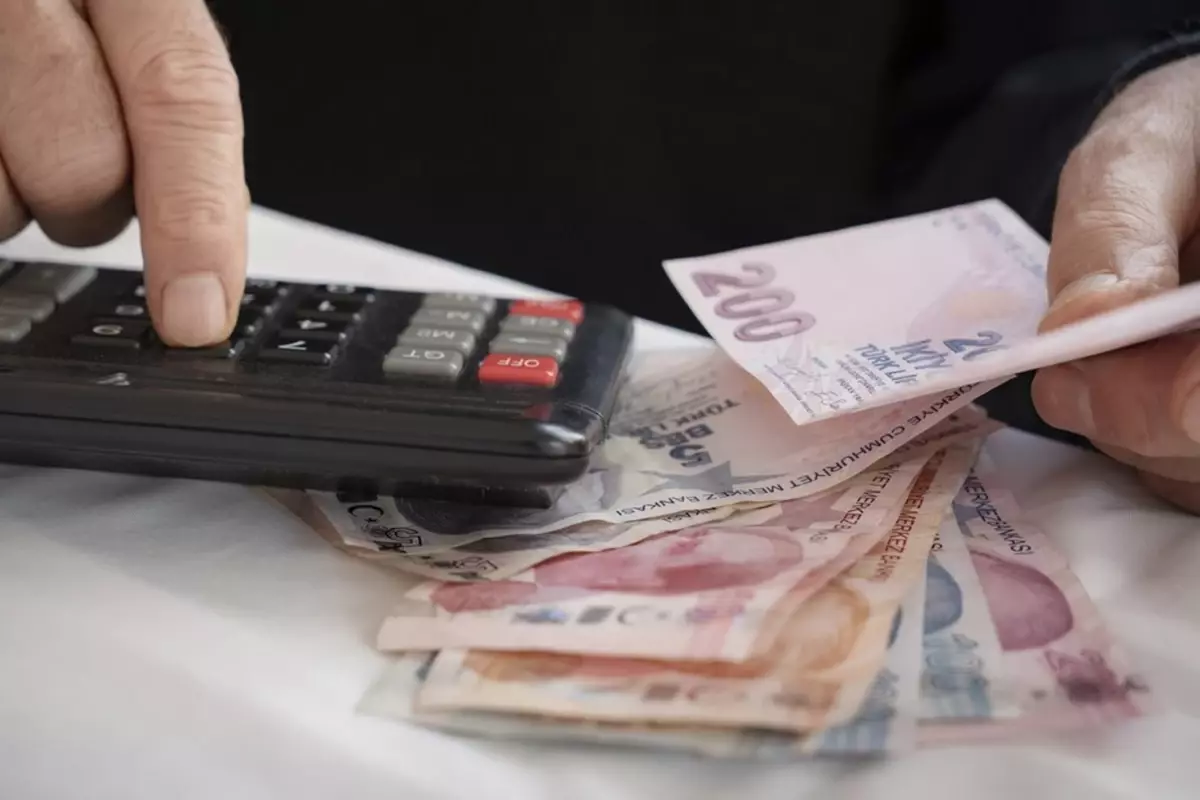 5 yıl erken emeklilik fırsatı: Hükümet düğmeye bastı, işte yararlanacak kesim