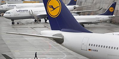 Almanya'da Münih Havalimanı ve Lufthansa 