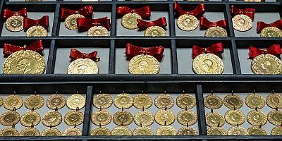 Altının gramı 7 bin 323 liradan işlem görüyor