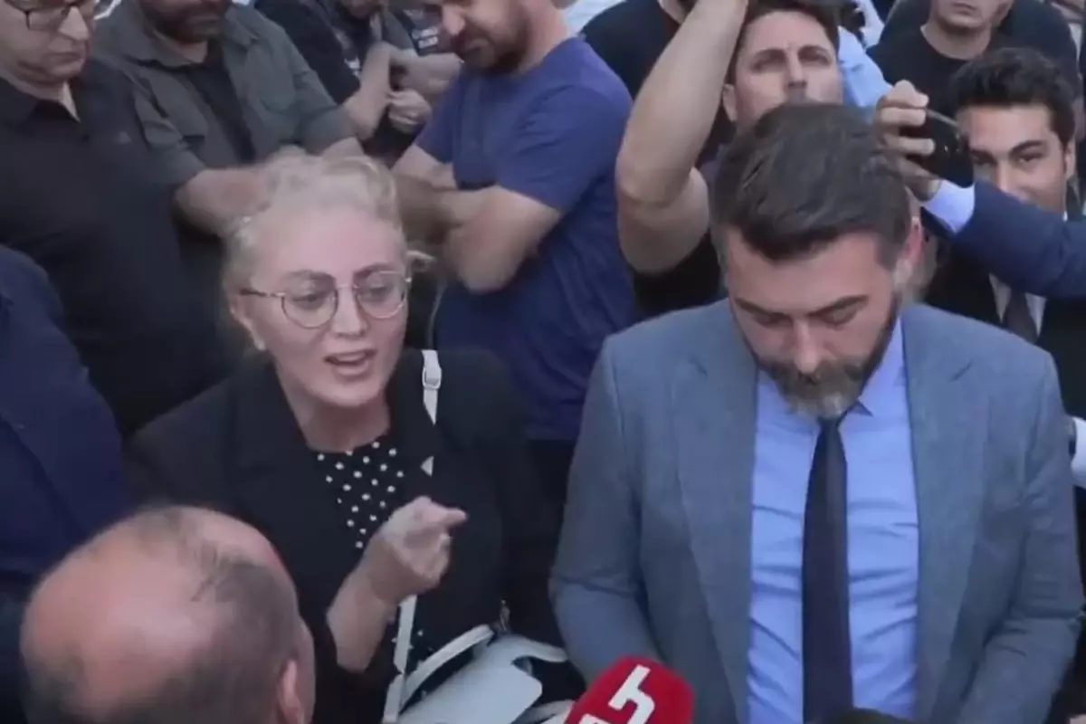 CHP kongresinde olay! 