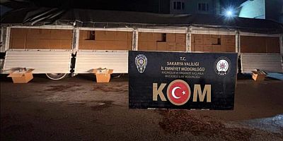 Durdurulan tırda 8 milyon kaçak makaron yakalandı