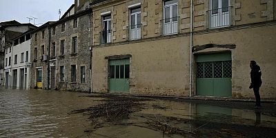 Fransa'da Nils Fırtınası nedeniyle 850 bin hane elektriksiz kaldı