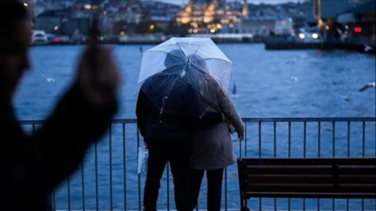 Güneşe aldanmayın, İstanbul'a sağanak geliyor! 17 kente uyarı yapıldı!