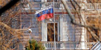 İngiltere bir Rus diplomatı sınır dışı etti