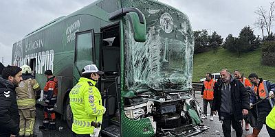 Konyaspor otobüsü İstanbul'da kaza yaptı