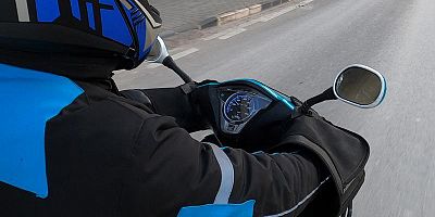 Kuryelerin sürücü belgesinde yaş sınırı 69'a yükseltildi