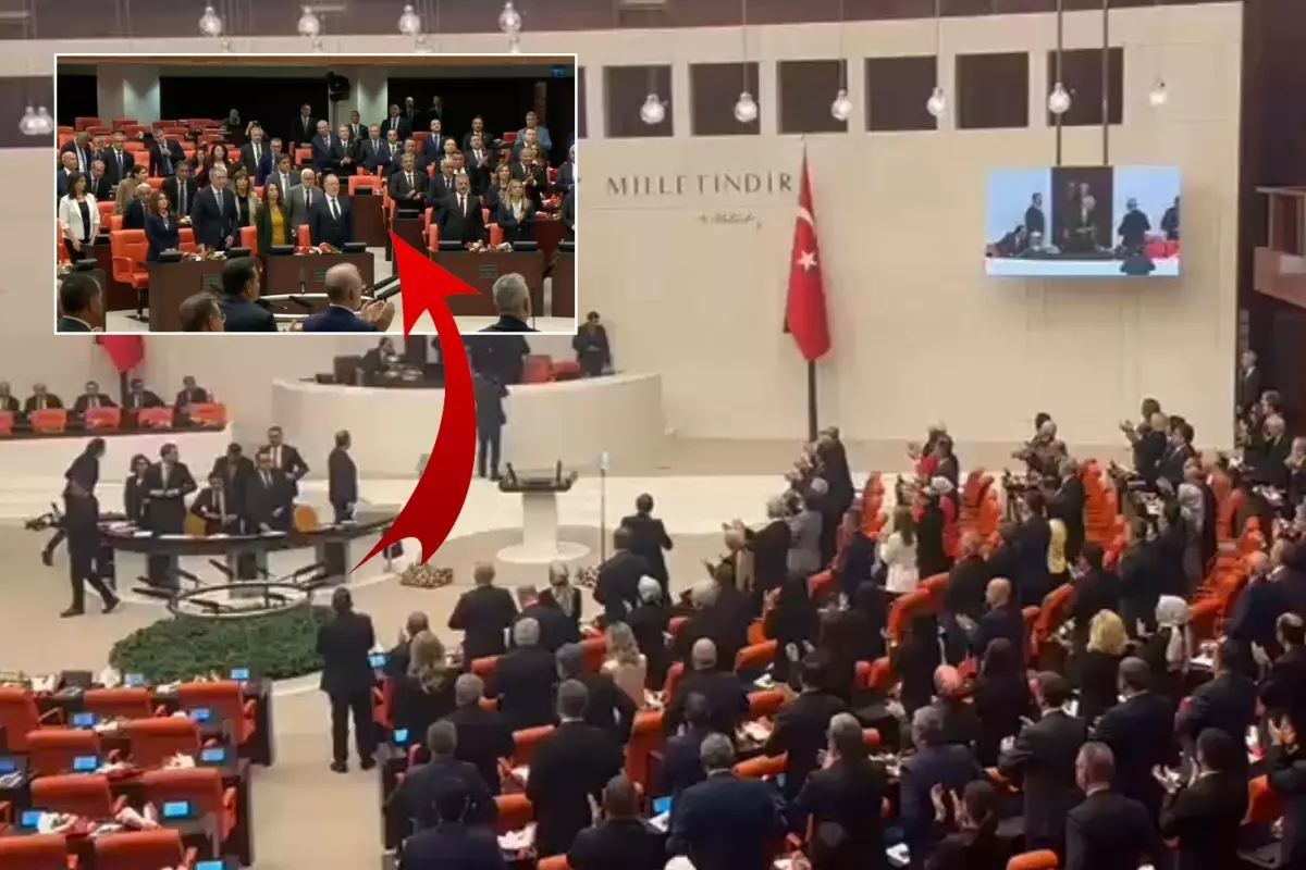 Meclis açılışında DEM Parti ve İYİ Parti, Cumhurbaşkanı Erdoğan'ı ayakta karşıladı