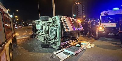 Mersin'de ambulansla cipin karıştığı kazada 5 kişi yaralandı