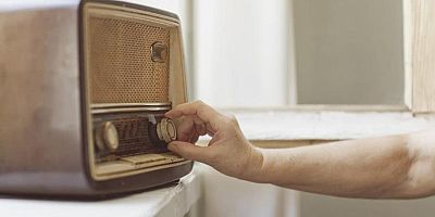 Türkiye'de günlük radyo dinleme süresi 1 saat 40 dakika