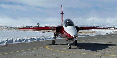 Türkiye'nin milli jet uçağı HÜRJET, ağır kış şartlarında performansını kanıtladı
